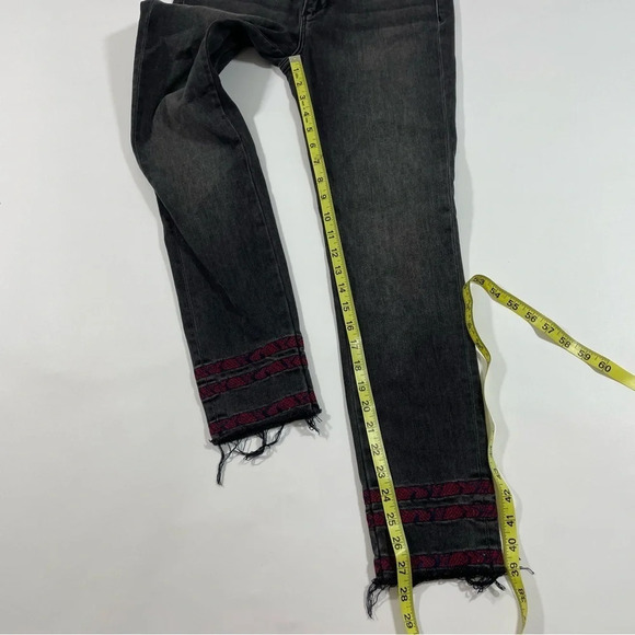Driftwood Jackie Skinny Jeans Raw Hem Embroidered - Picture 9 of 9